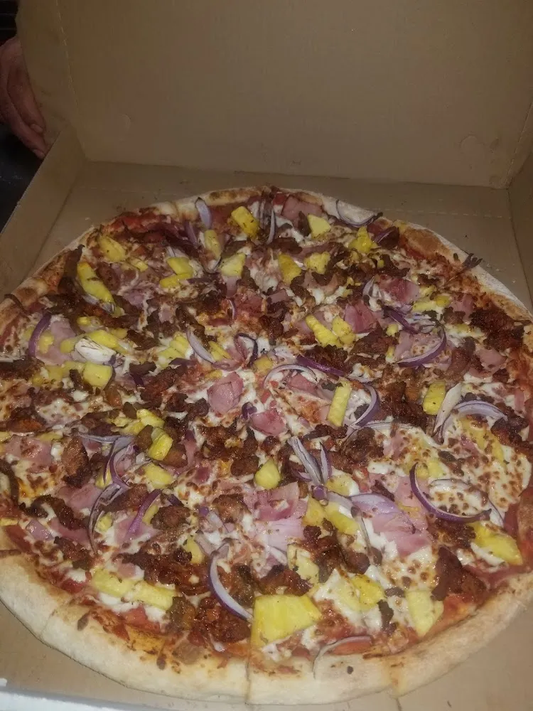 Hawaiian Pizza with Adobada
